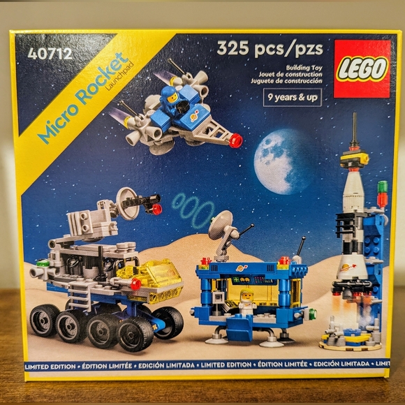 Limited Edition Micro Rocket Launchpad (40712)
